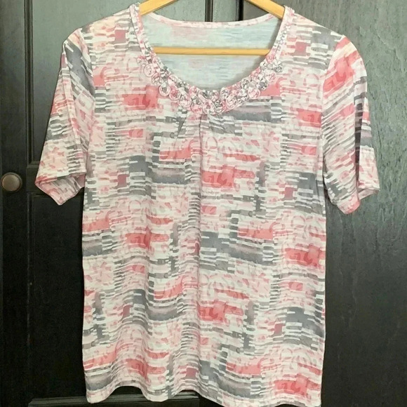 Alia T Shirt  S - Picture 2 of 4